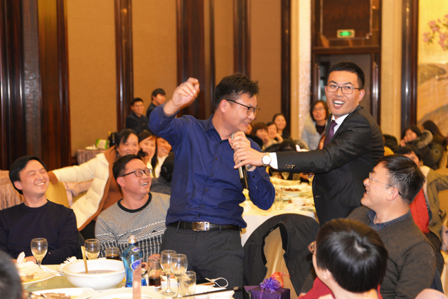 2017年度總結(jié)表彰大會(huì)暨迎新晚宴-801.jpg